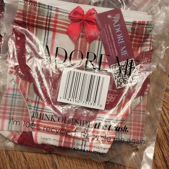 NWT Women's Adore Me Christmas Bra and Underwear Set - Picture 5 of 6